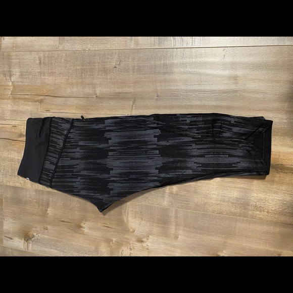 Lululemon Top Speed Crop leggings - Picture 11 of 11